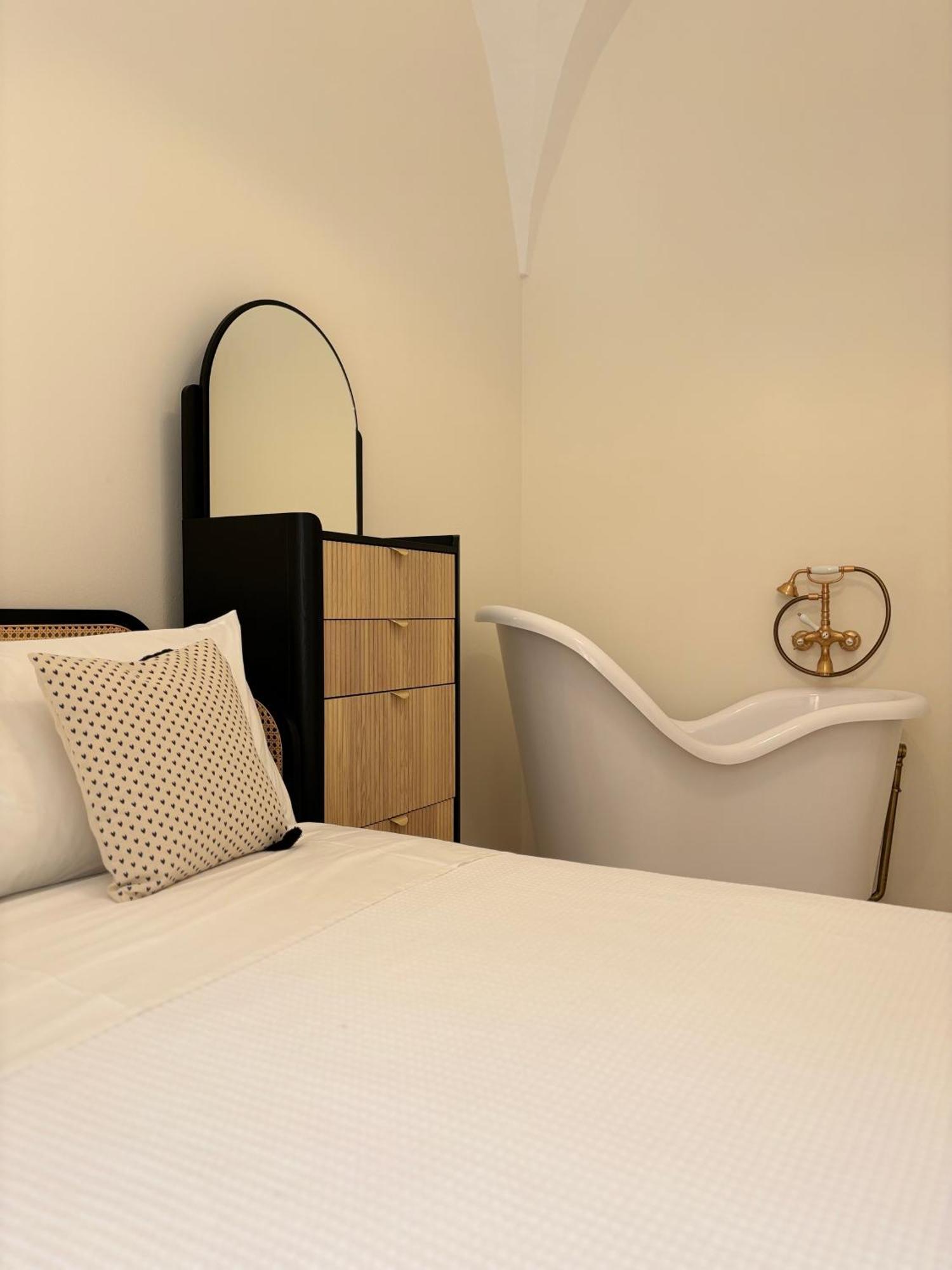 לצ'ה Alora Boutique Suites מראה חיצוני תמונה